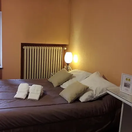 Chez Francoise Hotel